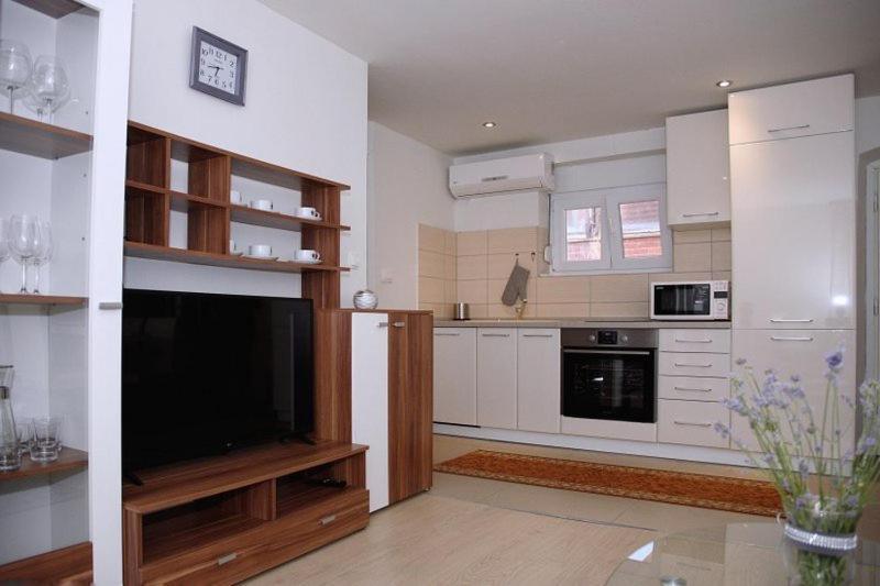 Zadar Beach Apartments Bagian luar foto