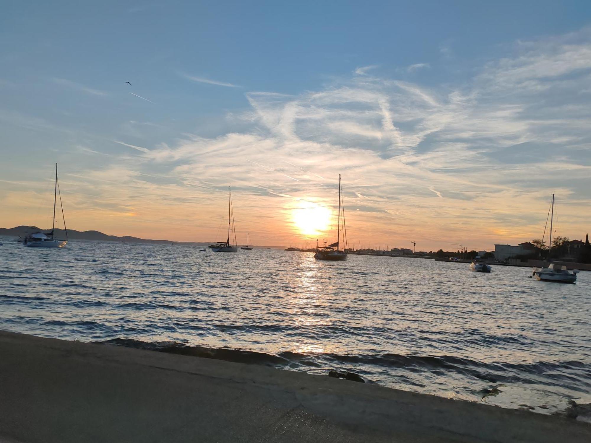 Zadar Beach Apartments Bagian luar foto