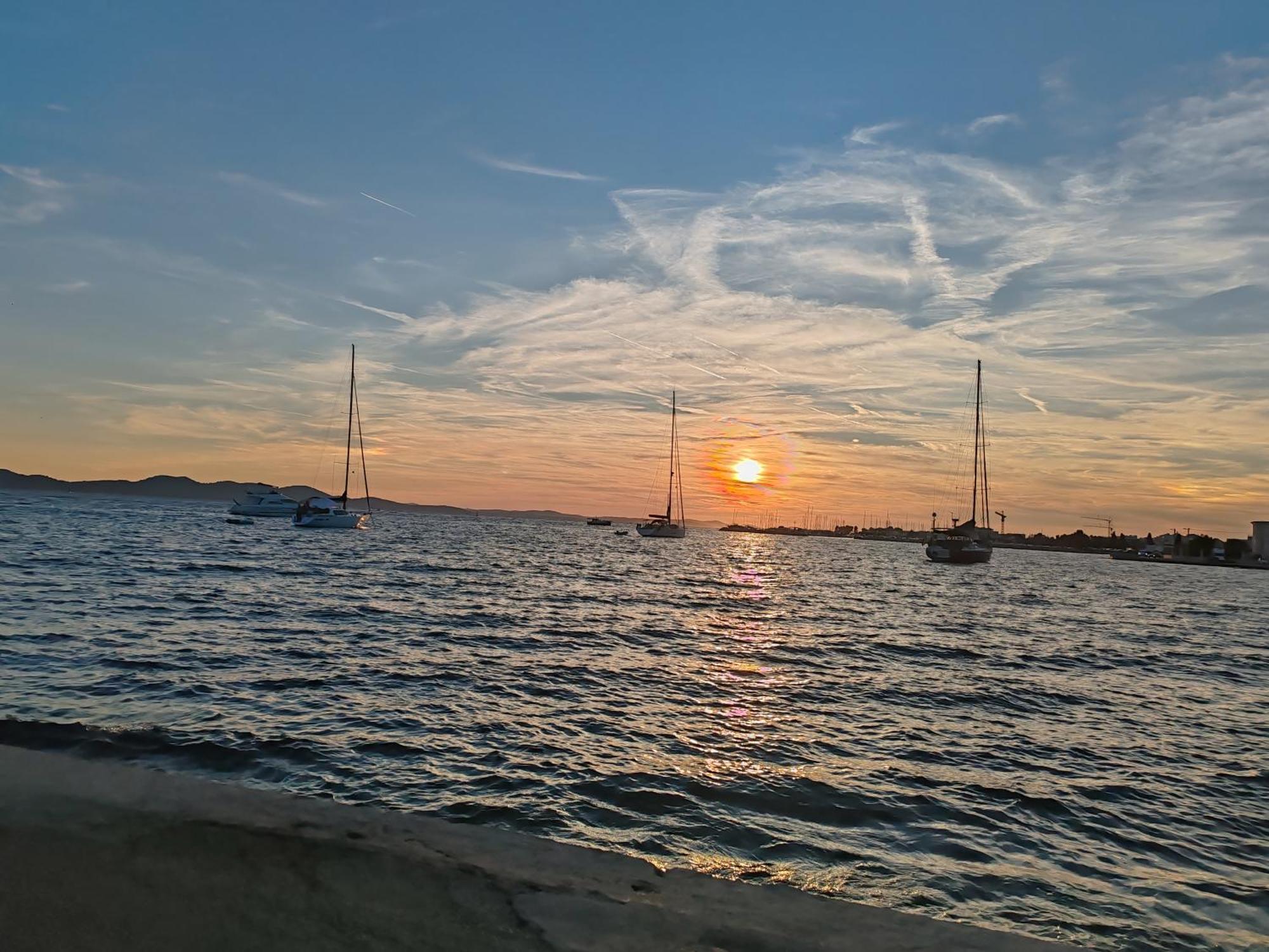 Zadar Beach Apartments Bagian luar foto