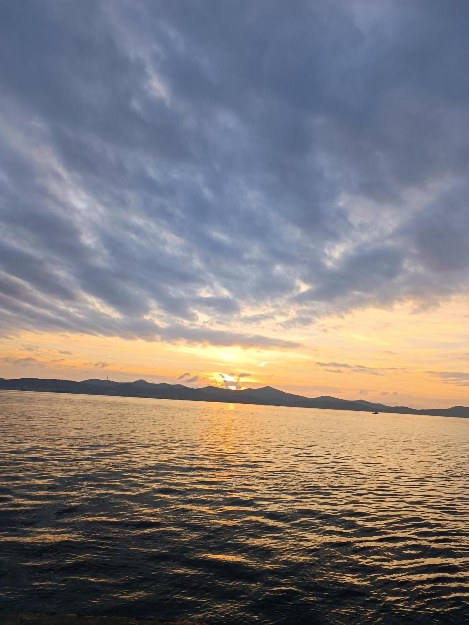 Zadar Beach Apartments Bagian luar foto
